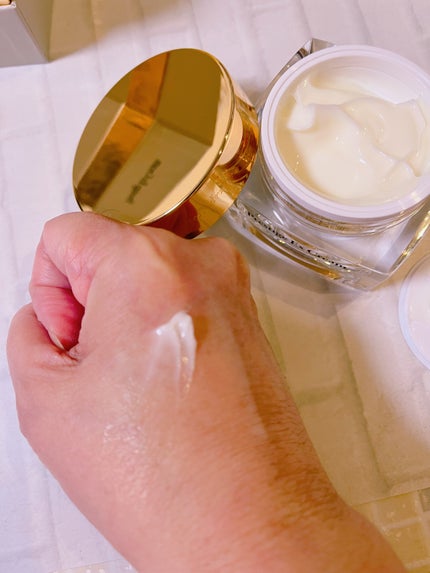 オタネ on LIPS 「#エルツティン#プレステージExクリーム使ってみました♡ビタミ..」(4枚目)