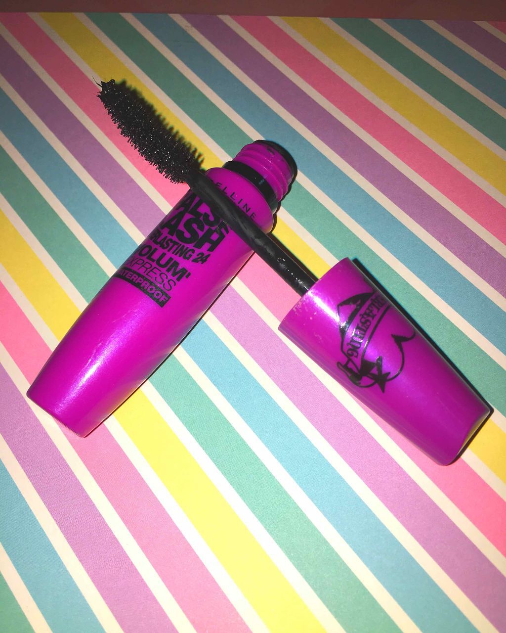 ボリューム エクスプレス フォルス ラッシュ EVラスティング/MAYBELLINE NEW YORK/マスカラを使ったクチコミ（1枚目）