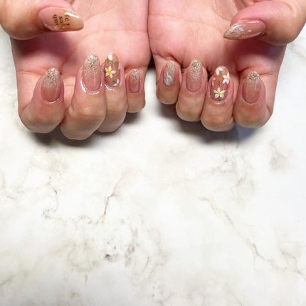 cst on LIPS 「#大人夏ネイル#プルメリア#サンドネイル#リゾートネイル#ネイ..」(3枚目)