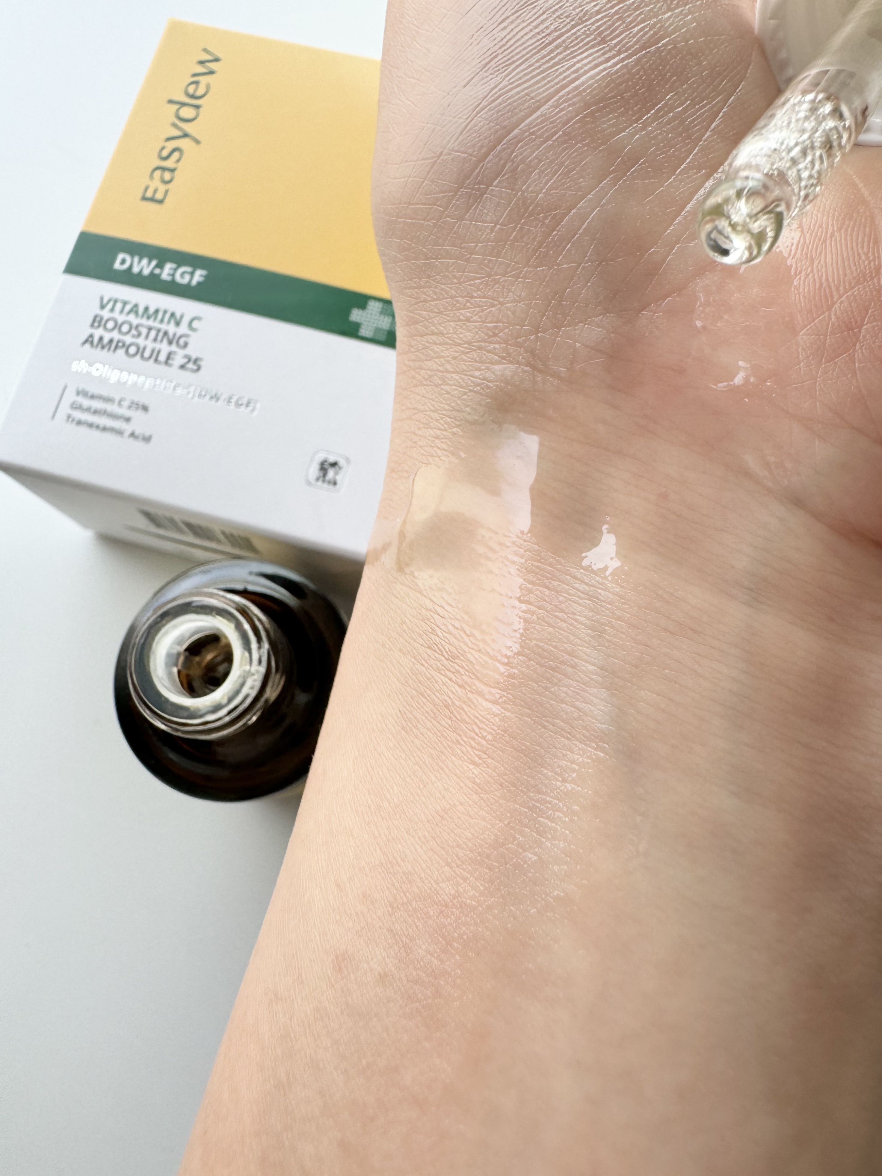 DW-EGF ビタミンCブースティングアンプル25/Easydew/美容液を使ったクチコミ（2枚目）