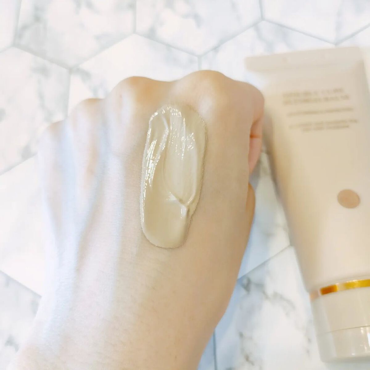 ダブルキュアブレミッシュバーム/BQCELL/BBクリームを使ったクチコミ（3枚目）