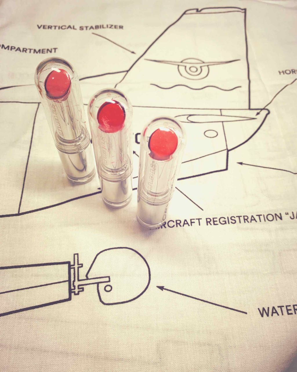 ルージュ アンリミテッド ラッカーシャイン/shu uemura/口紅を使ったクチコミ（1枚目）