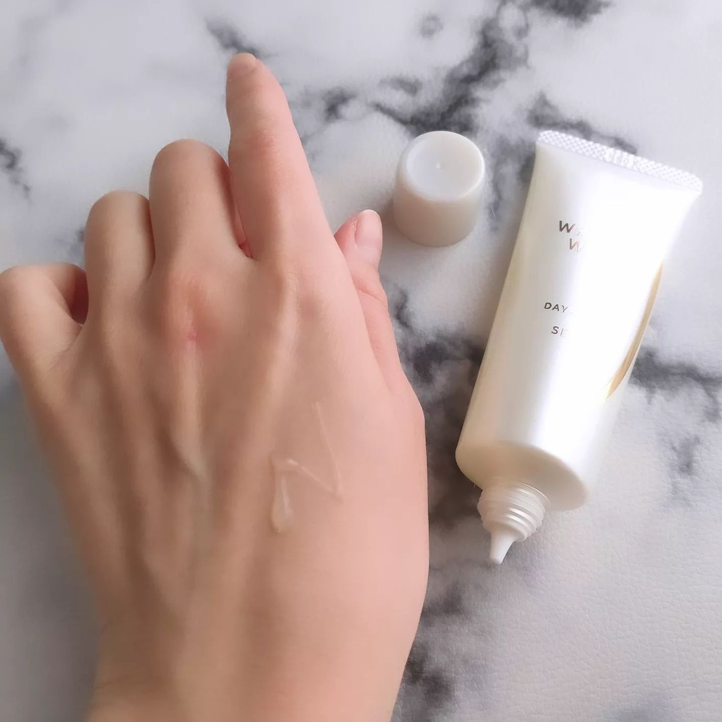 薬用リンクルホワイト デイ&ナイト セラム/明色/美容液を使ったクチコミ(3枚目)