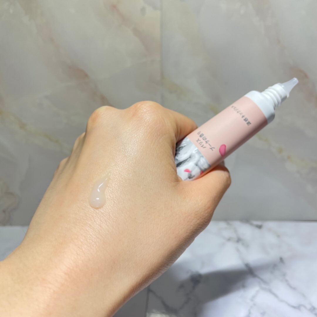 8x4 アロマスイッチ 涼感ネックジェル パリスブーケの香り/８ｘ４/デオドラント・制汗剤を使ったクチコミ（3枚目）