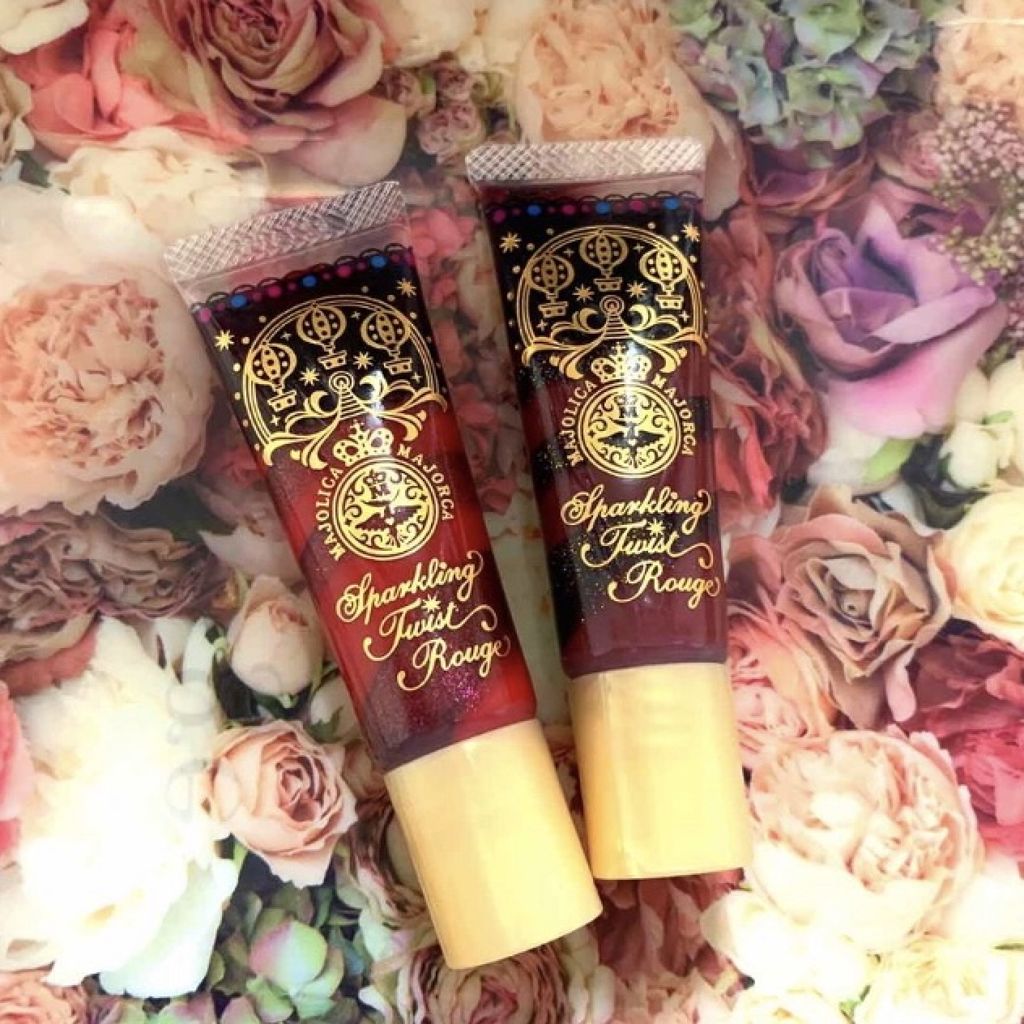 ひと塗りで色っぽさ全開♡「エロリップ」と話題のアイテム5選のサムネイル