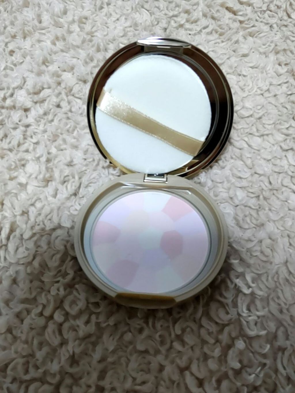 ラ プードル オートニュアンス/Elégance/プレストパウダーを使ったクチコミ（1枚目）