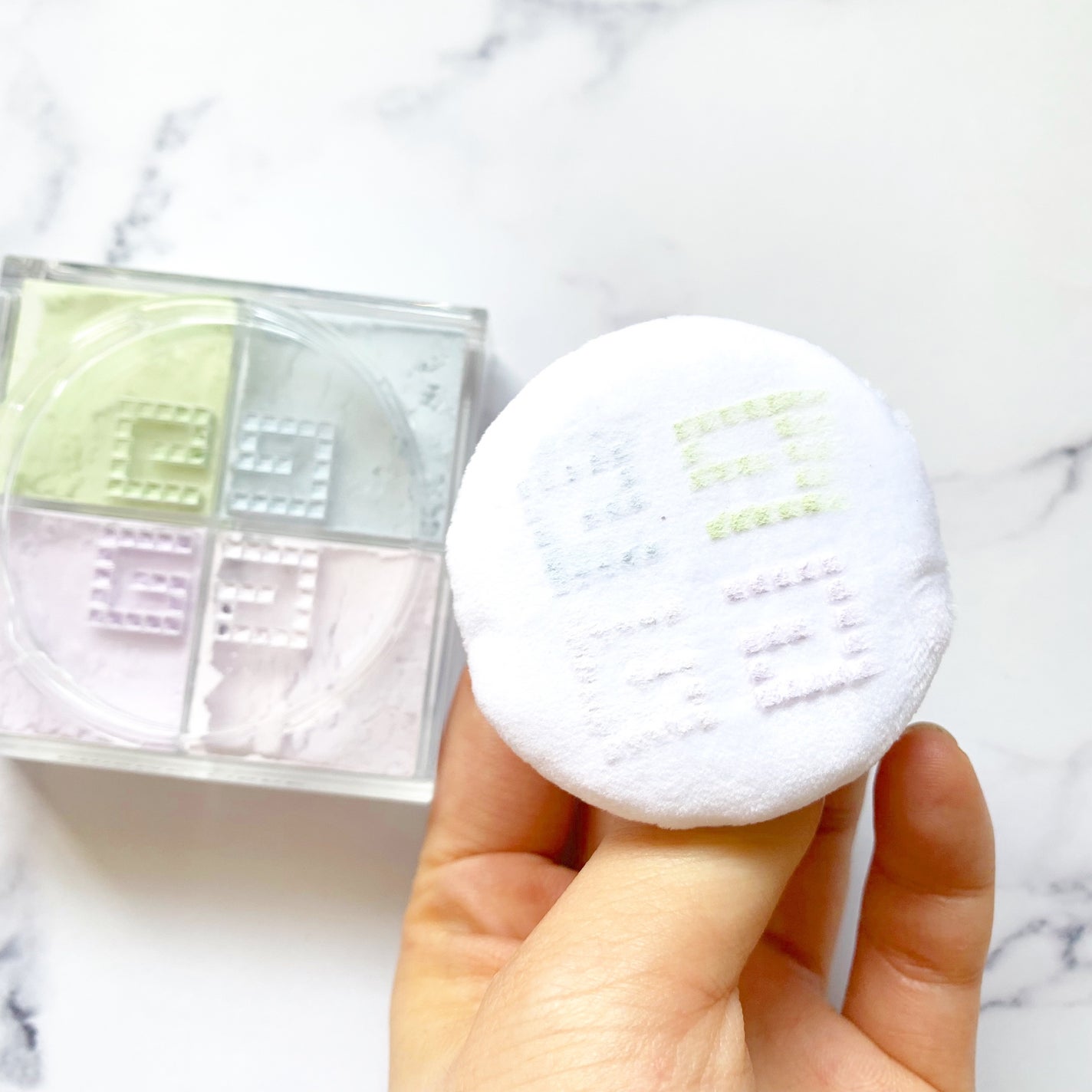 プリズム・リーブル/GIVENCHY/ルースパウダーを使ったクチコミ(5枚目)