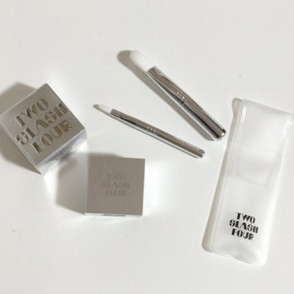 ストロビングフェイスキューブ/TWO SLASH FOUR/ハイライトを使ったクチコミ(5枚目)