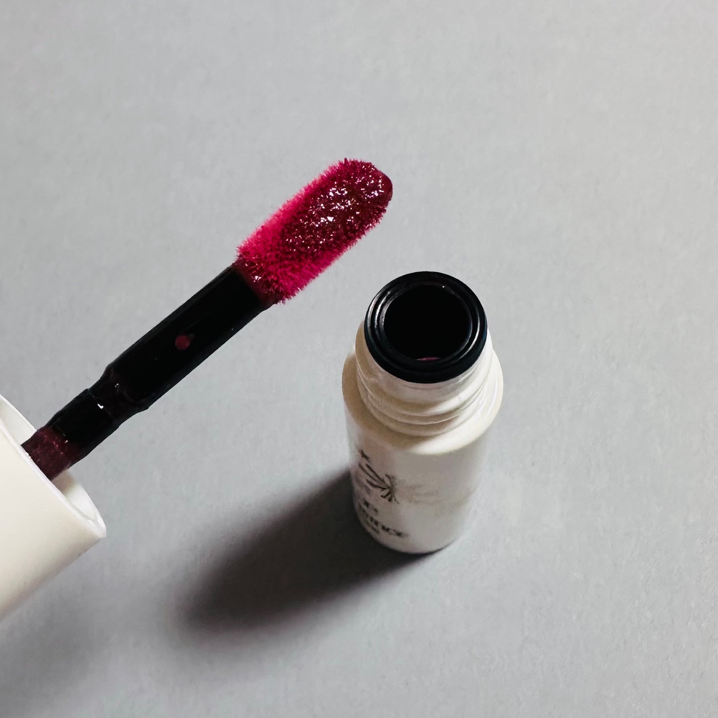 エレガンス ブリリアント ルージュ ビジュー/Elégance/リップグロスを使ったクチコミ(2枚目)