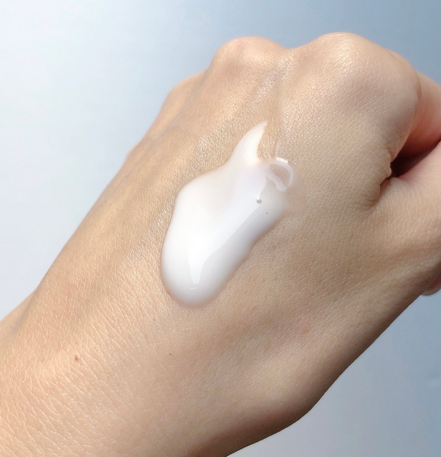 リフトモイスト エマルジョン SP/エリクシール/乳液を使ったクチコミ(3枚目)