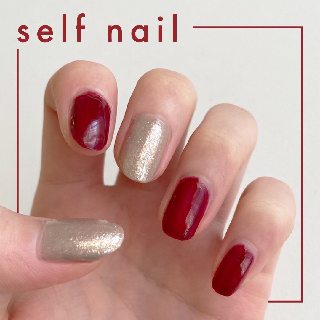  秋冬にぴったり🍂
ボルドーネイル

秋冬はお洋服が暗めになるのでボルドーと相性がとってもいいのでキャンメイクのカラフルネイルズN02を使ってみました

今回使ったのは

✦ カラフルネイルズ N02 シックボルドー
✦ネイルホリック D