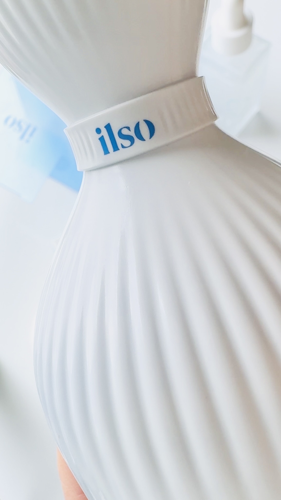 モリンガタイトニングポアセラム/ilso/美容液を使ったクチコミ（2枚目）