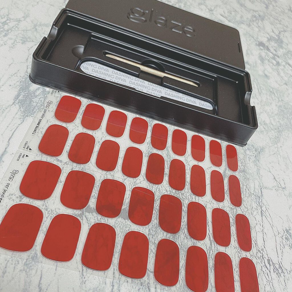GLAZE グレーズ 半硬化タイプジェルネイルシール/DASHINGDIVA MAGICPRESS/ネイルシールを使ったクチコミ（3枚目）