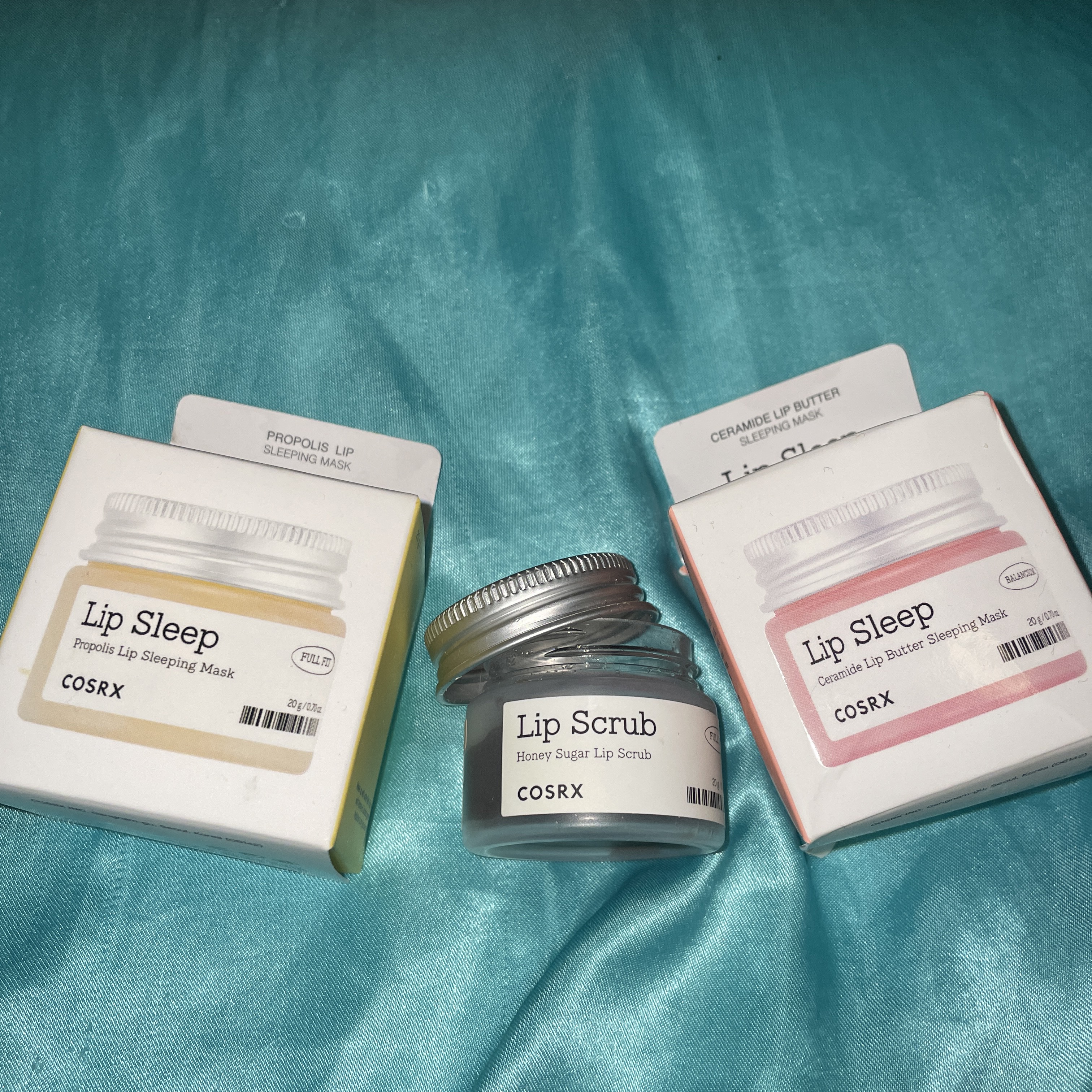 フルフィットハニーシュガーリップスクラブ/COSRX/リップスクラブを使ったクチコミ（1枚目）