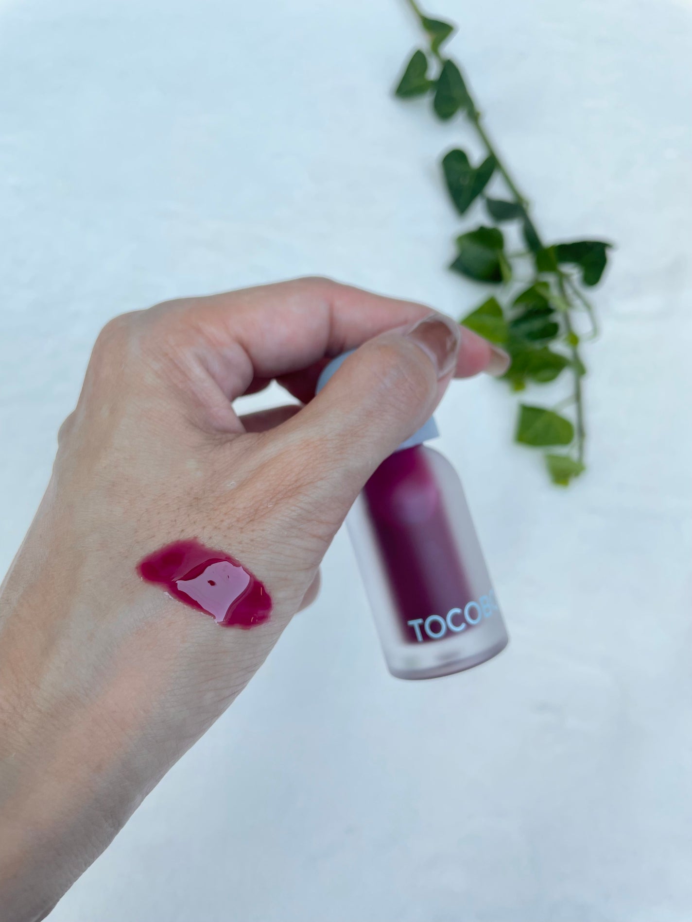 ジューシーベリープランピングリップオイル/TOCOBO/リップグロスを使ったクチコミ(4枚目)