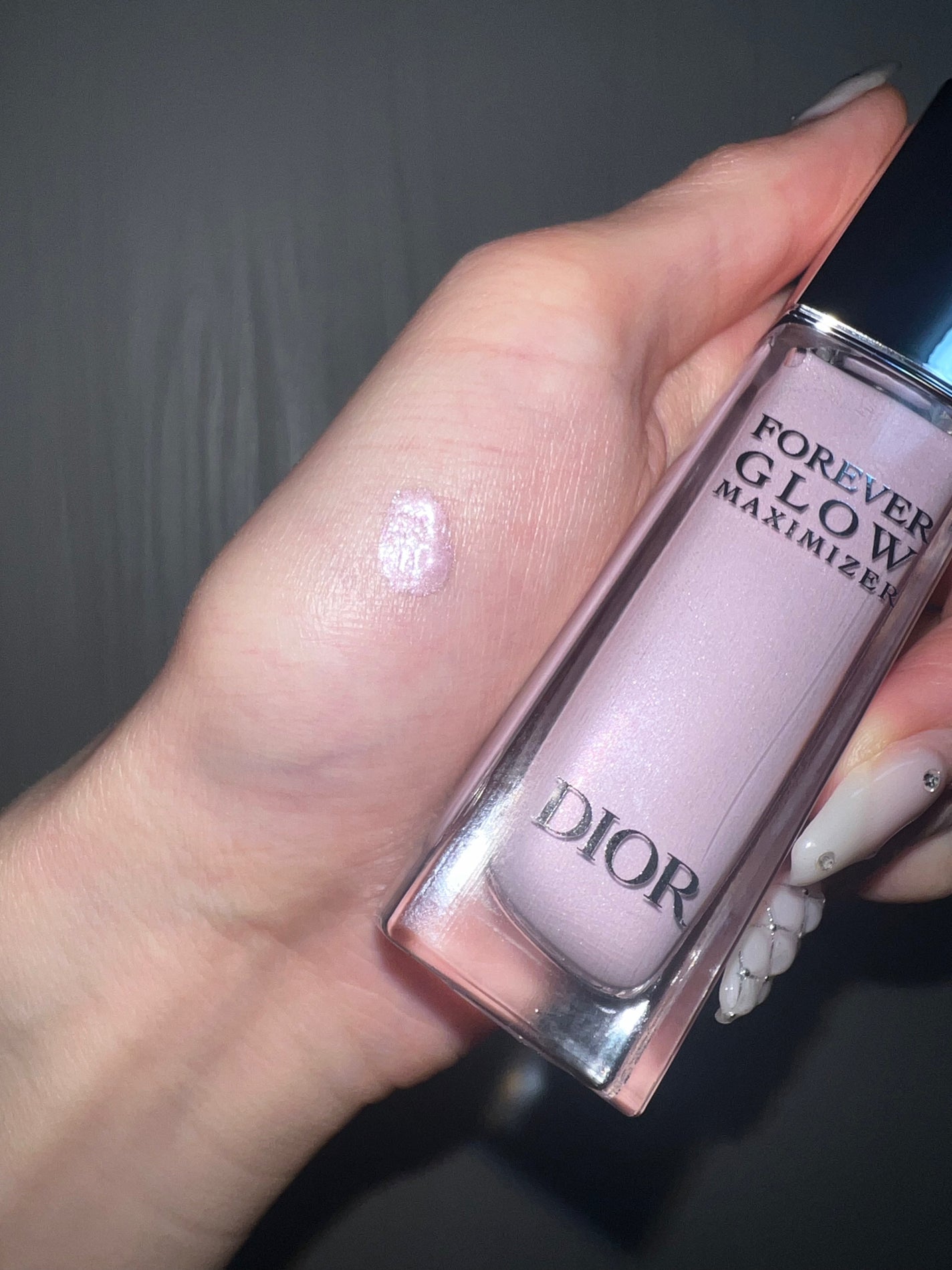 ディオールスキン フォーエヴァー グロウ マキシマイザー/Dior/ハイライトを使ったクチコミ(2枚目)