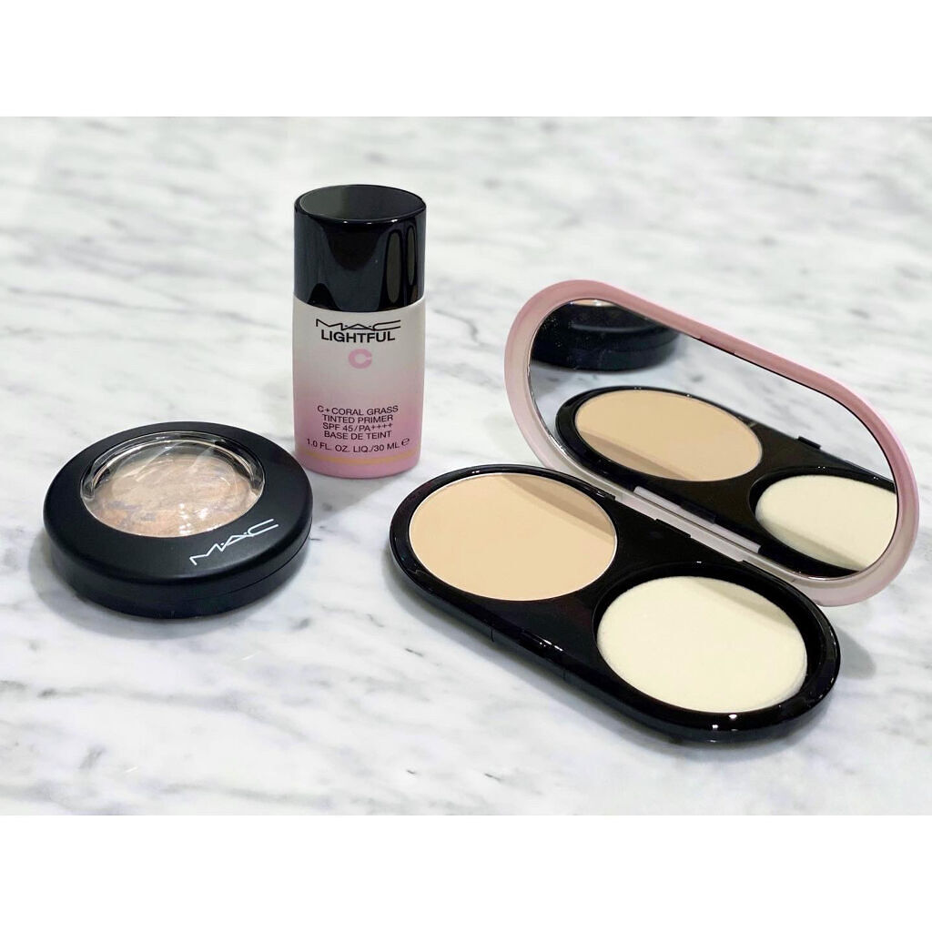 使うだけでトレンド肌"MACライトフルC3シリーズ"


◼︎ライトフルC＋ティンティッドプライマー　SPF45
サクラのヴェールをかけたようなフィルター効果で色ムラ補正&血色感UP。毛穴の凹凸を整えることでファンデの持ちも良くなります。顔