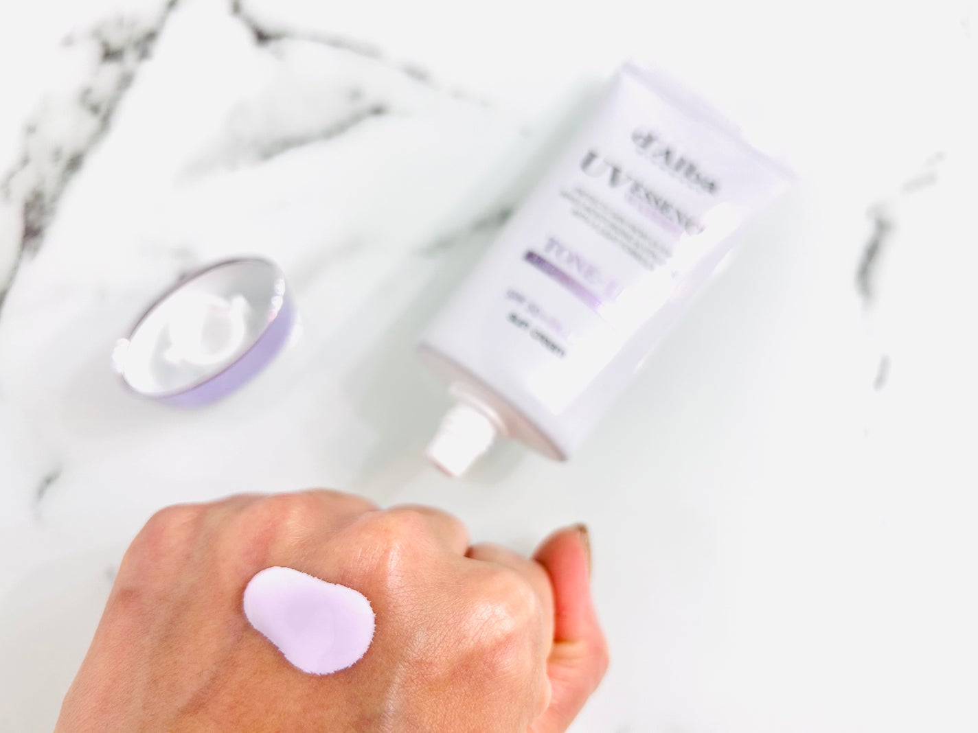 ウォータフルトーンアップサンクリーム/ダルバ/日焼け止めクリームを使ったクチコミ(2枚目)