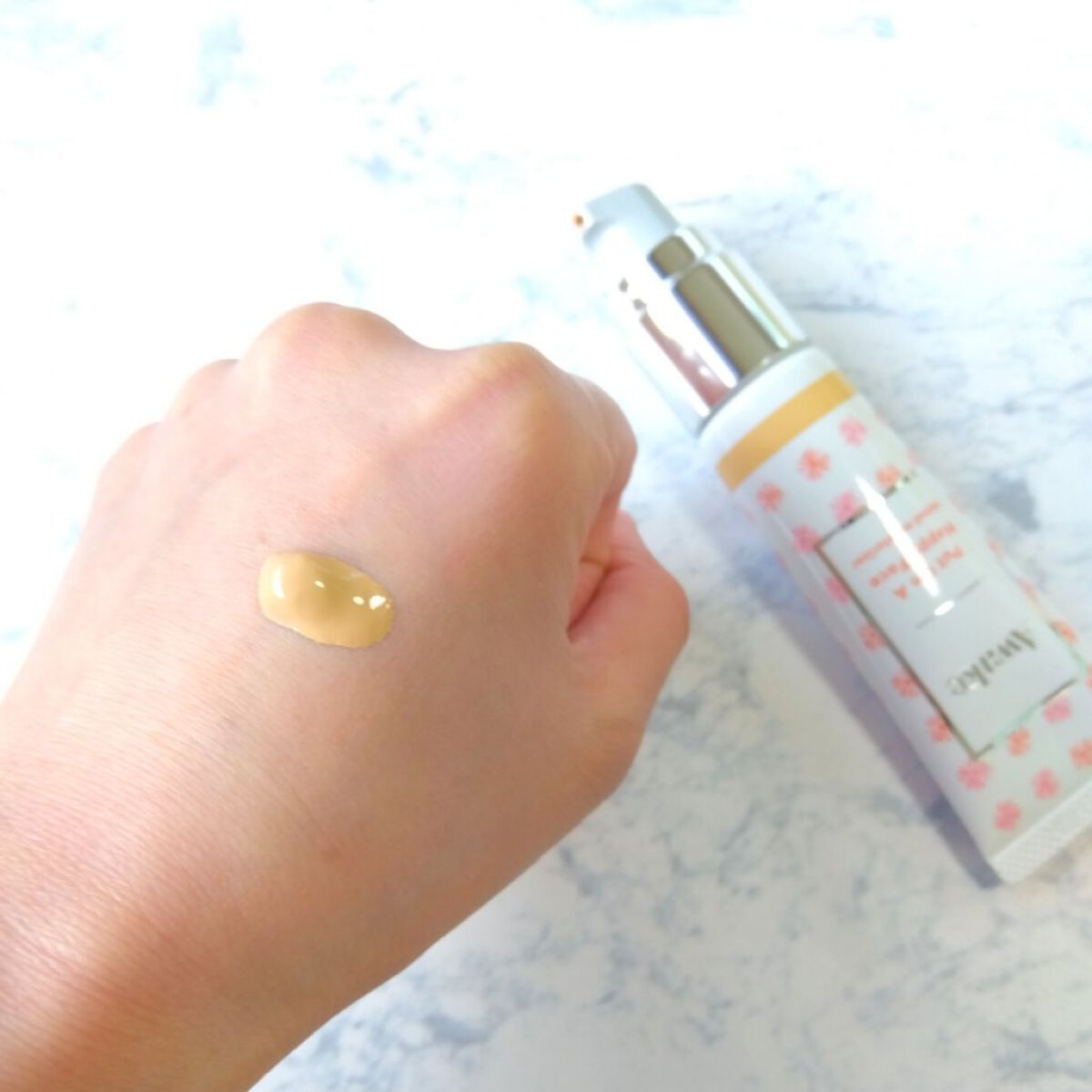 プットオンアハッピーフェイス ティンティド モイスチュアライザー 01 light medium/Awake/CCクリームを使ったクチコミ（3枚目）