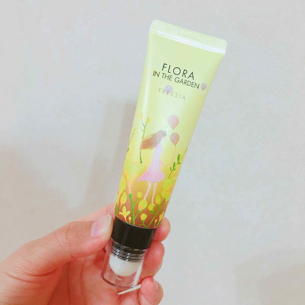 フローラ イン ザ ガーデン/A’pieu/ハンドクリームを使ったクチコミ(2枚目)