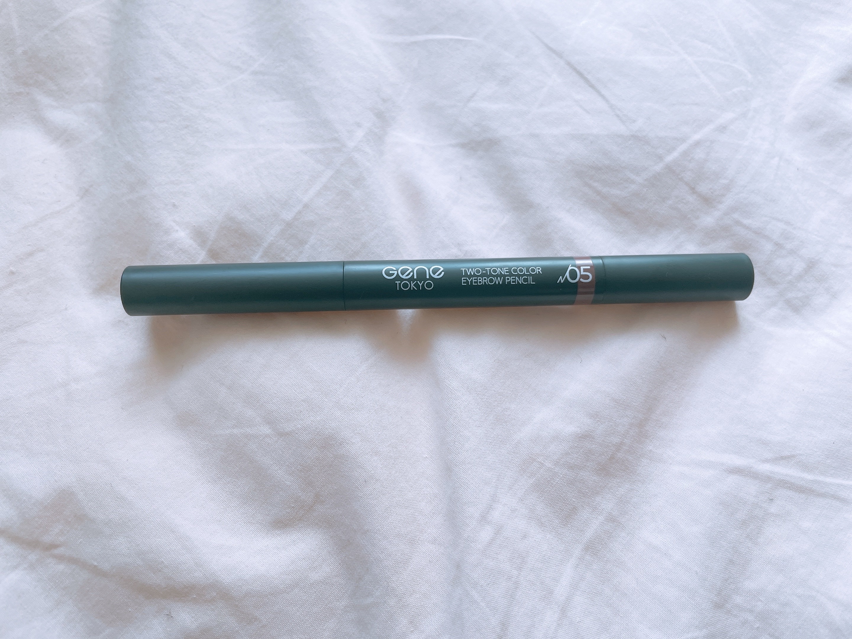 ツートンカラーアイブロウペンシル 05 赤み系ブラウンの髪に/GENE TOKYO/アイブロウペンシルを使ったクチコミ（2枚目）