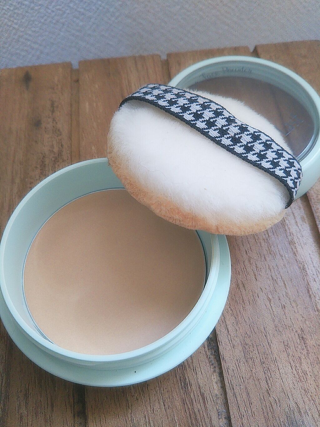 フェイスパウダー 薬用オークル/クリアラスト/プレストパウダーを使ったクチコミ(2枚目)