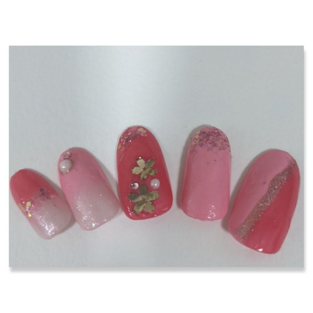 カラフルネイルズ/キャンメイク/マニキュアを使ったクチコミ(2枚目)