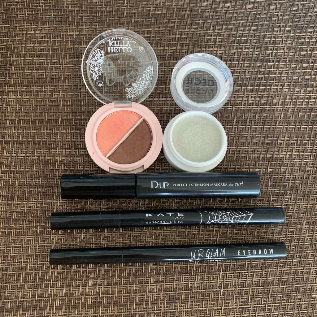 パウダーアイシャドウ ブルーミングキティ/DAISO/アイシャドウパレットを使ったクチコミ(4枚目)