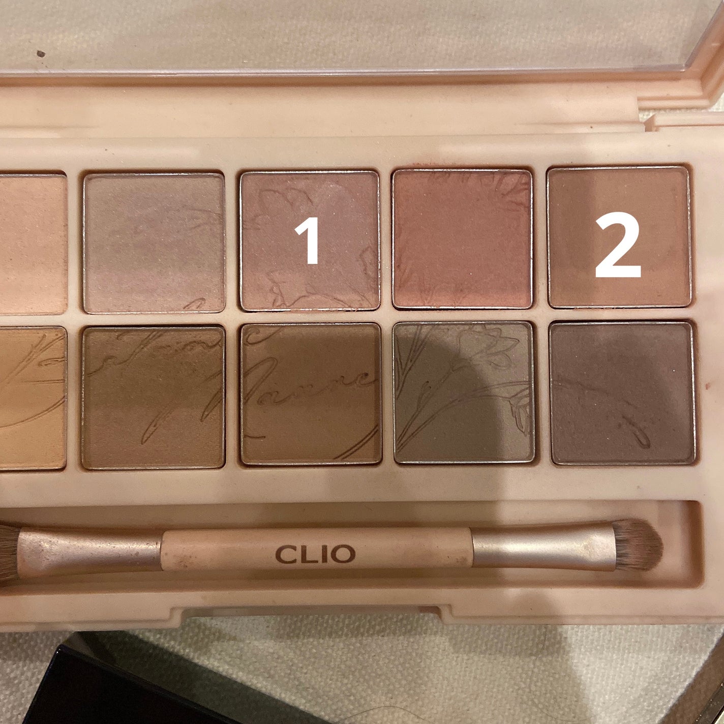 スキンモデリングアイズ/LUNASOL/アイシャドウパレットを使ったクチコミ(7枚目)