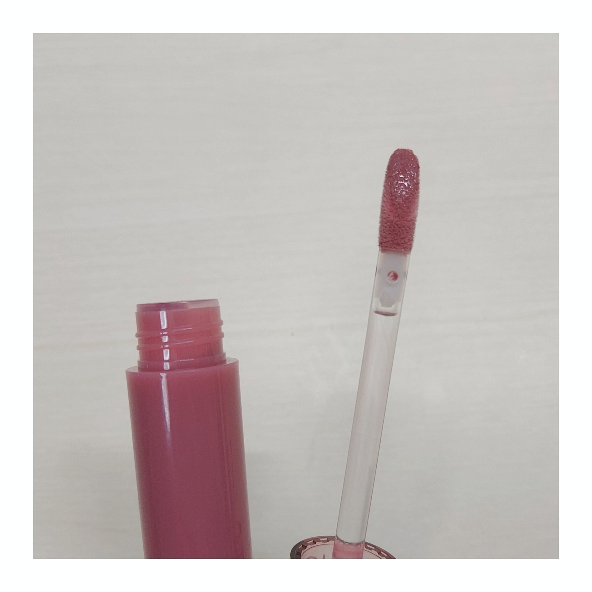 グラスティングカラーグロス/rom&nd/リップグロスを使ったクチコミ（3枚目）