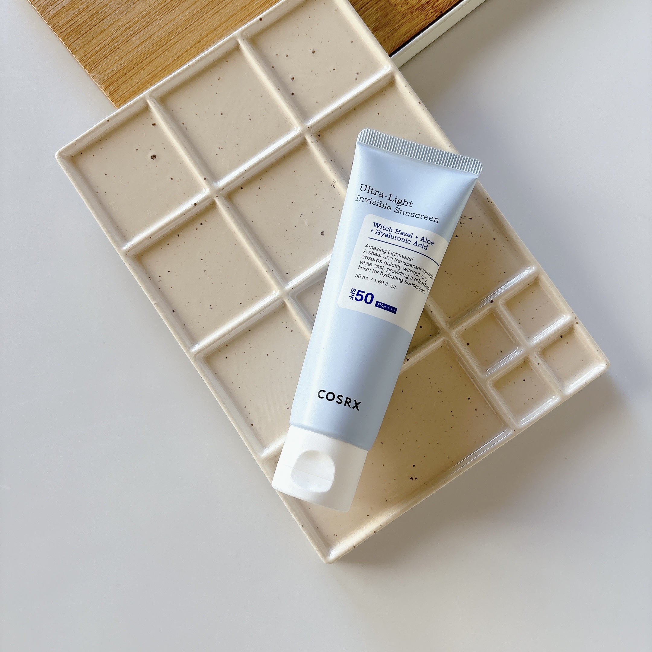 #PR COSRXのウルトラライト透明UVクリームを頂いて使ってみました♥

何度もリピートして使ってるお気に入りのUVクリーム！

重ね塗りしても白浮きしない透明タイプが嬉しい◎

軽いテクスチャなのにSPF 50 PA ++++でしっか