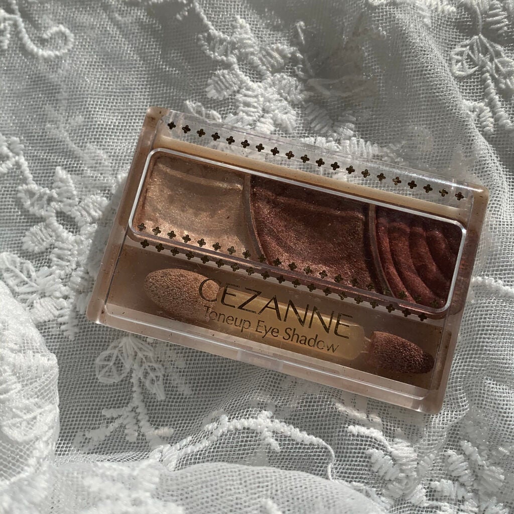 トーンアップアイシャドウ/CEZANNE/アイシャドウパレットを使ったクチコミ(2枚目)