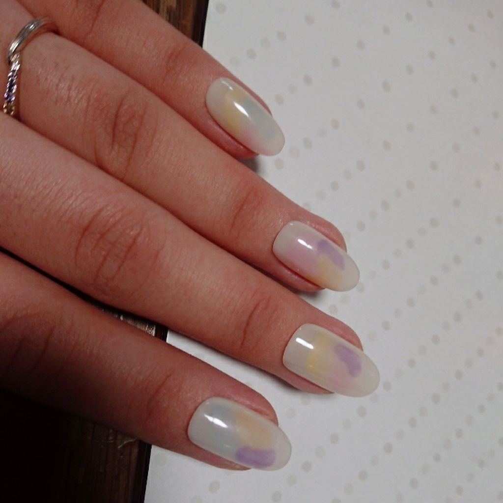 ネイルホリック Sheer pearl color PK818/ネイルホリック/マニキュアを使ったクチコミ（2枚目）