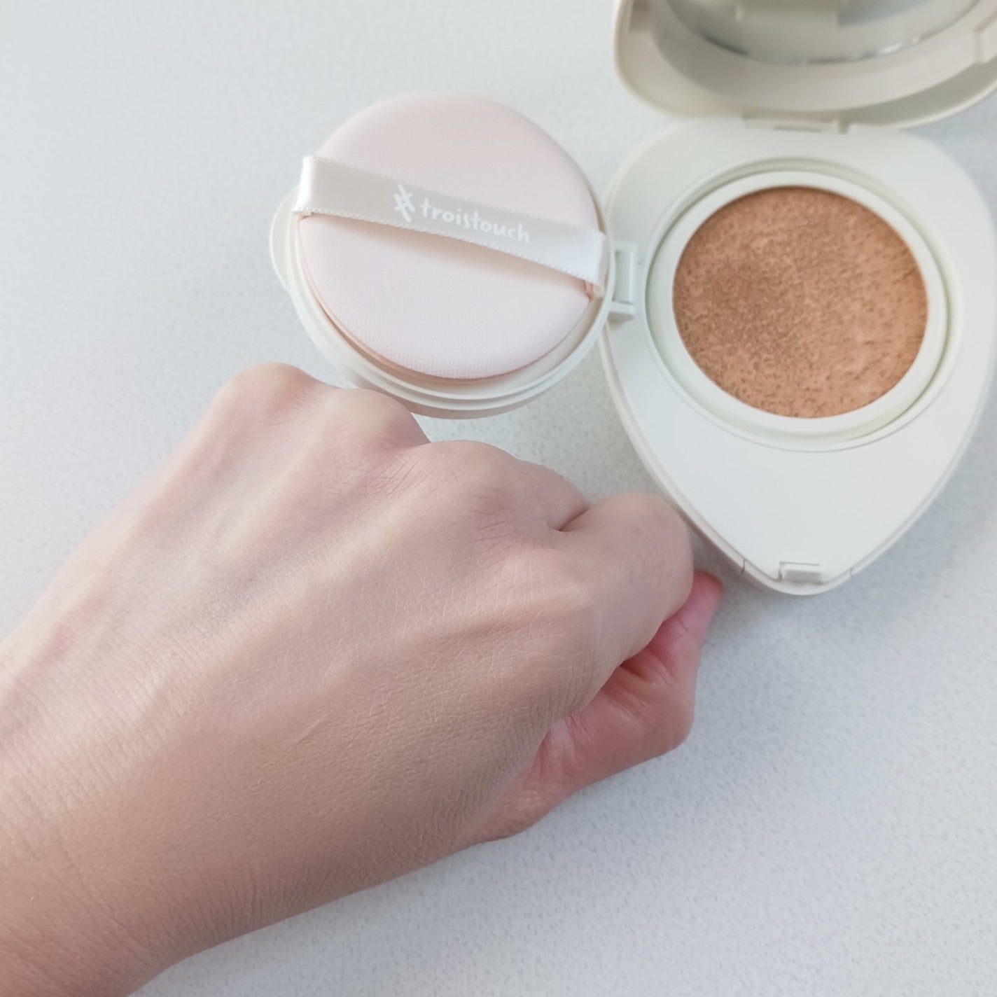 トワタッチ ハートクッション マットカバー/troistouch/クッションファンデーションを使ったクチコミ(4枚目)