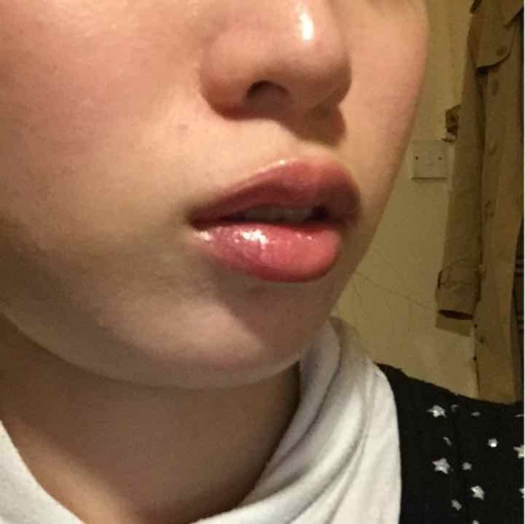 リップ スティック G/ANNA SUI/口紅を使ったクチコミ(3枚目)