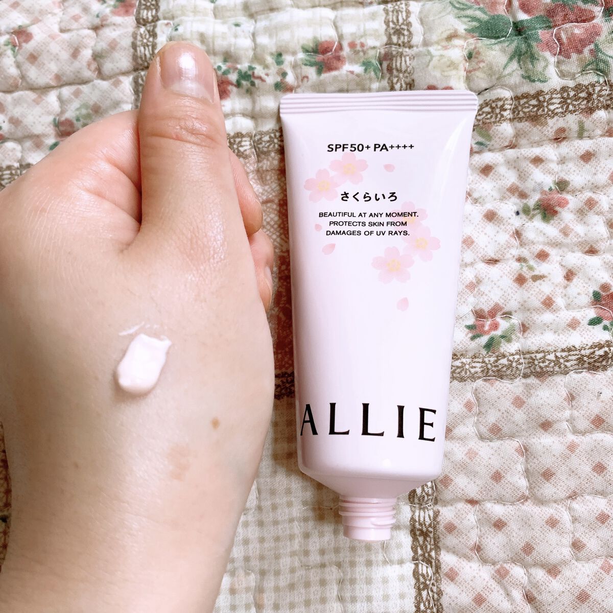 アリィー ニュアンスチェンジUV ジェル PKのクチコミ「アリィーのニュアンスチェンジUV ジェル PKを使用しました😊

ほんのりピンク色で、ツヤのあ.....」（2枚目）