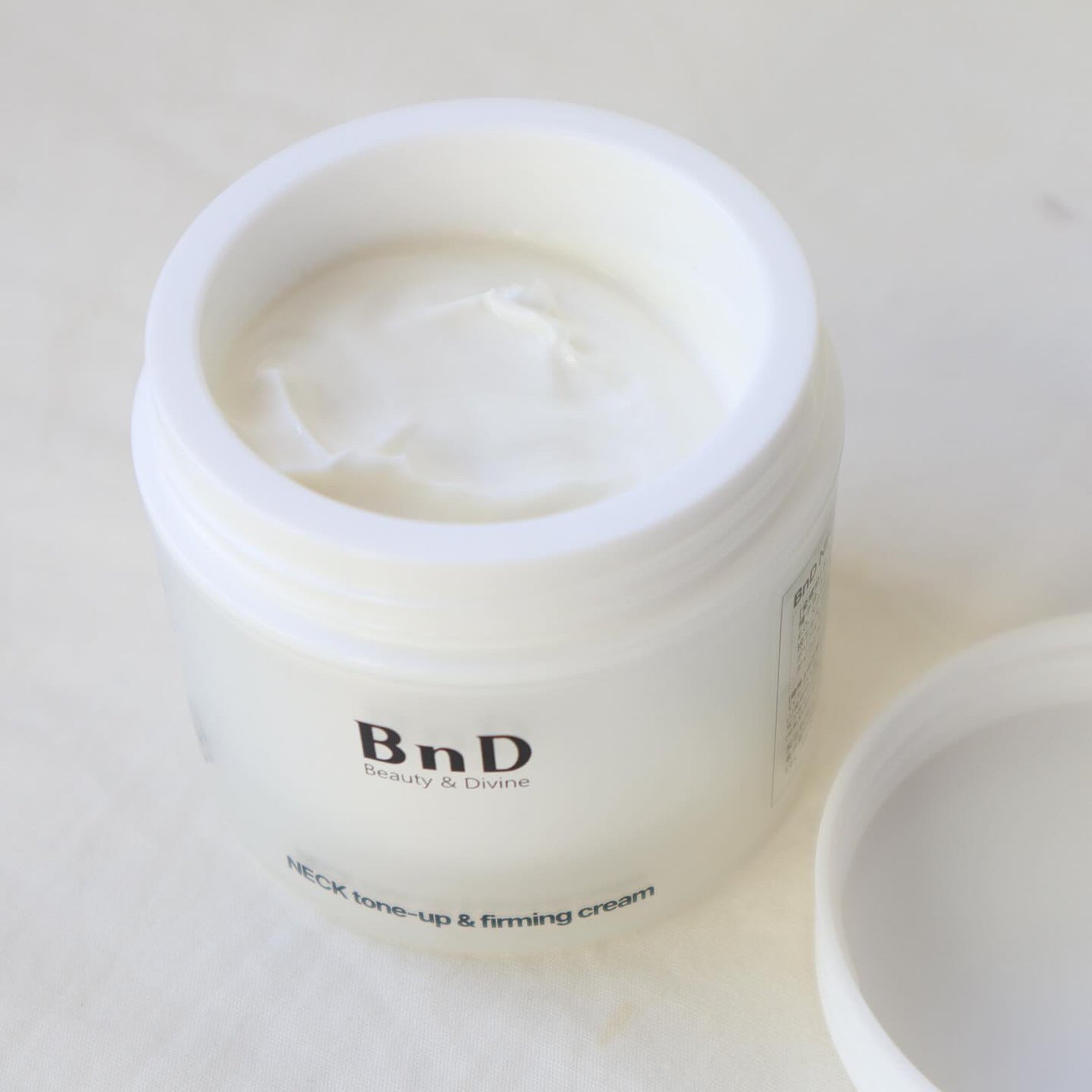 BnD ネックアイロン トーンアップ クリーム/BnD/ネック・デコルテケアを使ったクチコミ(2枚目)