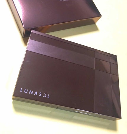 退会予定 on LIPS 「雑談🌹母にコスメをプレゼントした話昨日ルナソルに行った目的は実..」(1枚目)