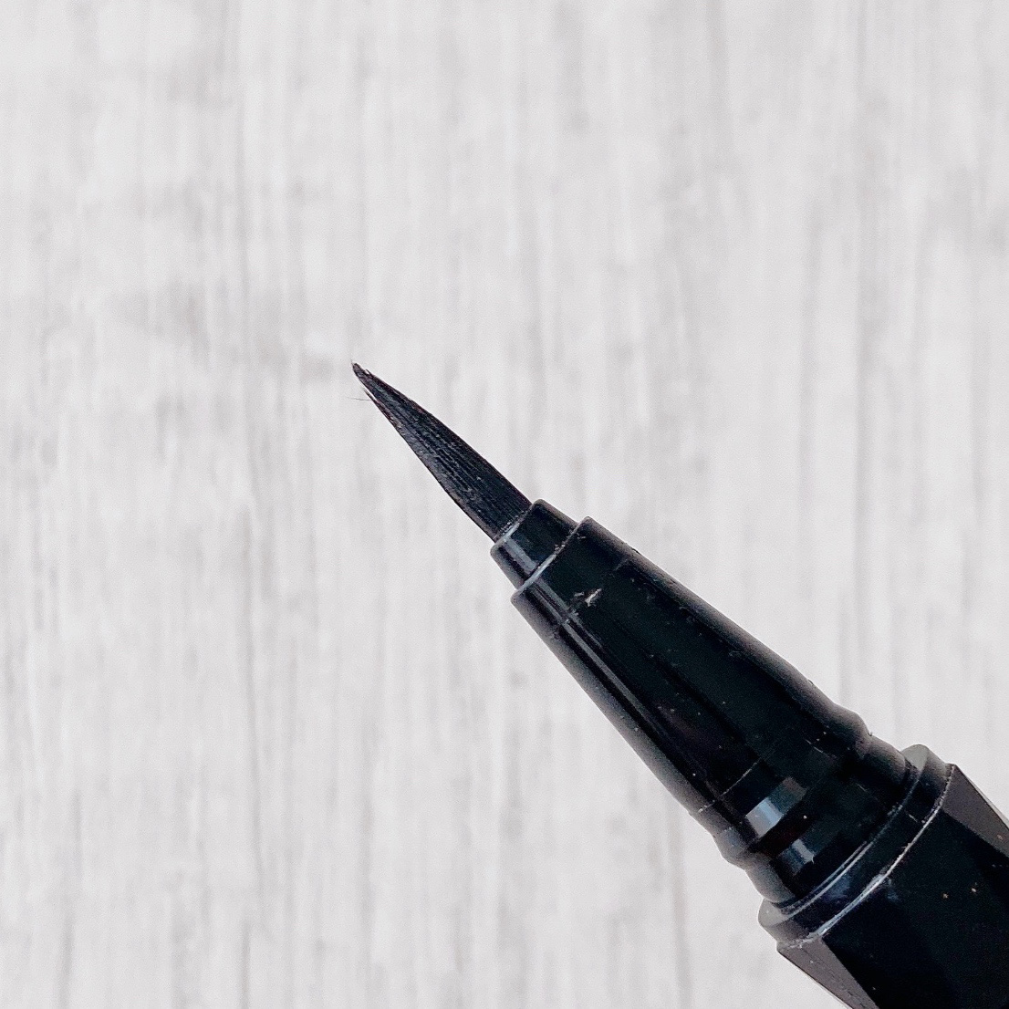 スーパーシャープライナーEX4.0 BK-1 漆黒ブラック/KATE/リキッドアイライナーを使ったクチコミ（3枚目）