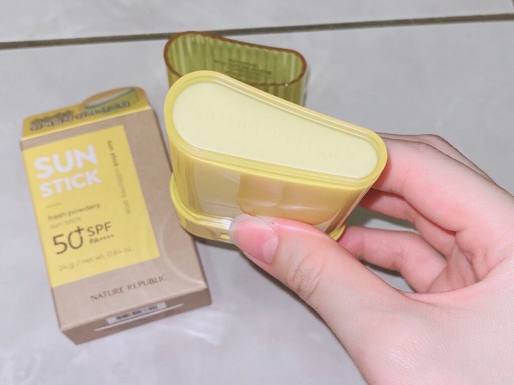 紫外線予報 さらさらUVスティックF/紫外線予報/日焼け止めスティックを使ったクチコミ(2枚目)