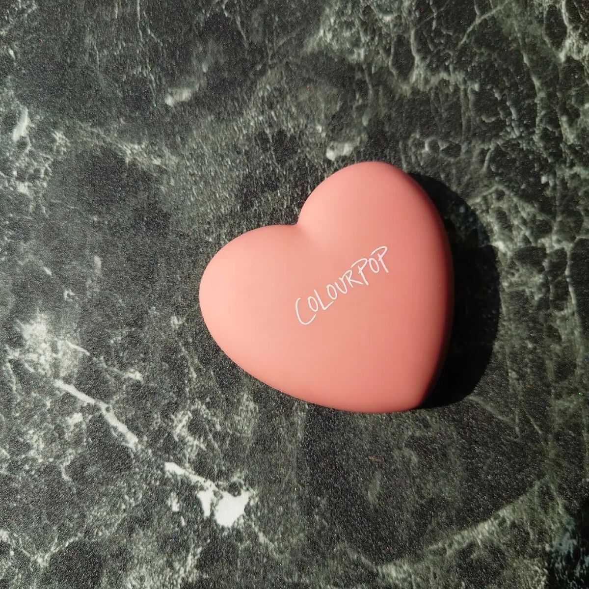 プレストパウダーチーク/ColourPop/パウダーチークを使ったクチコミ（3枚目）