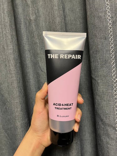 🏵B.LUXURYのTHE REPAIR酸熱トリートメントモイストを使ってみた感想🏵

最近髪を染め過ぎてて傷んできたので熱でトリートメント出来るという所に惹かれて買ってみました😊
3ヶ月の内に4回染め