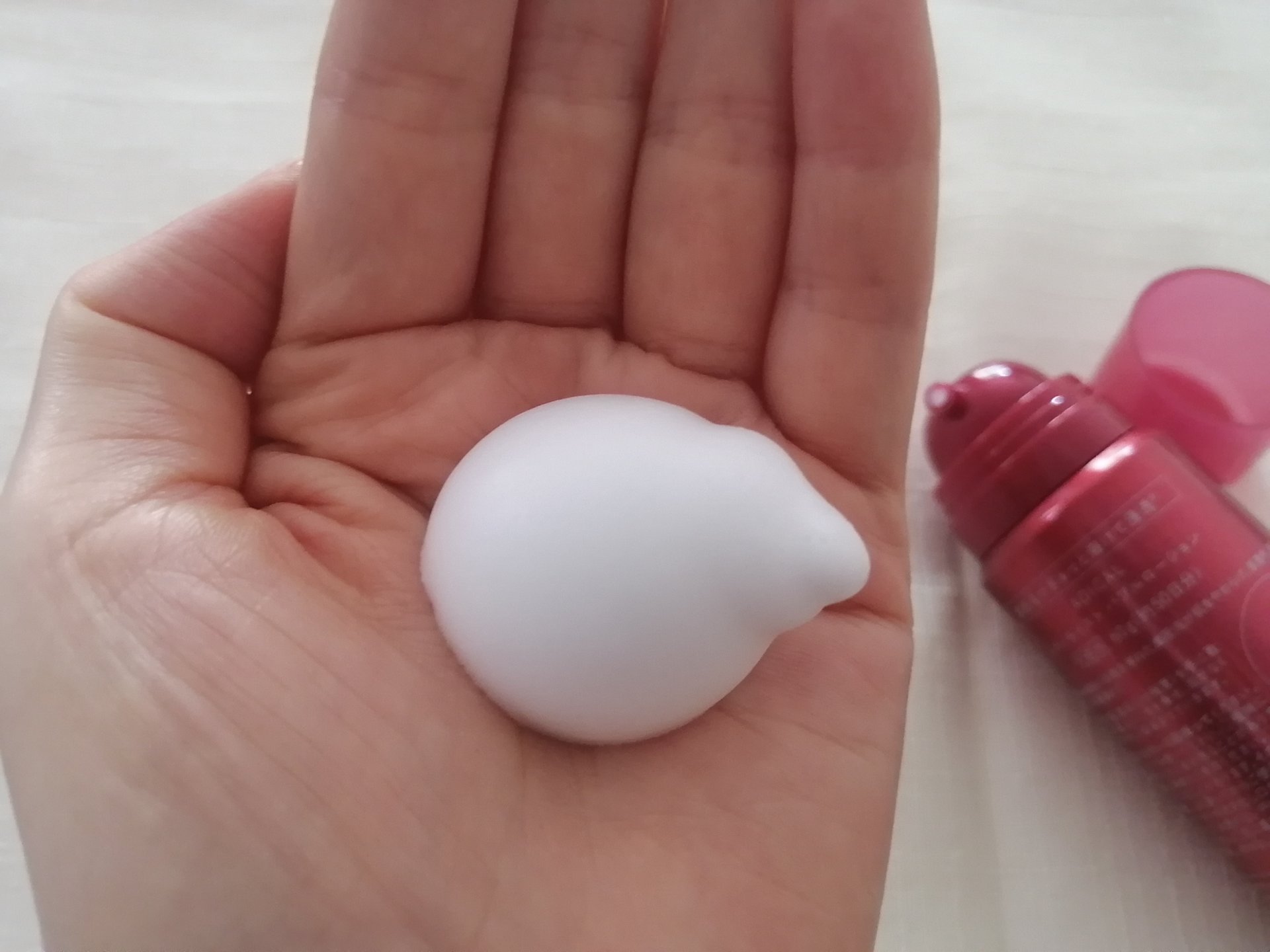 レチノモイスト バブルローション/ADICAL/化粧水を使ったクチコミ（2枚目）