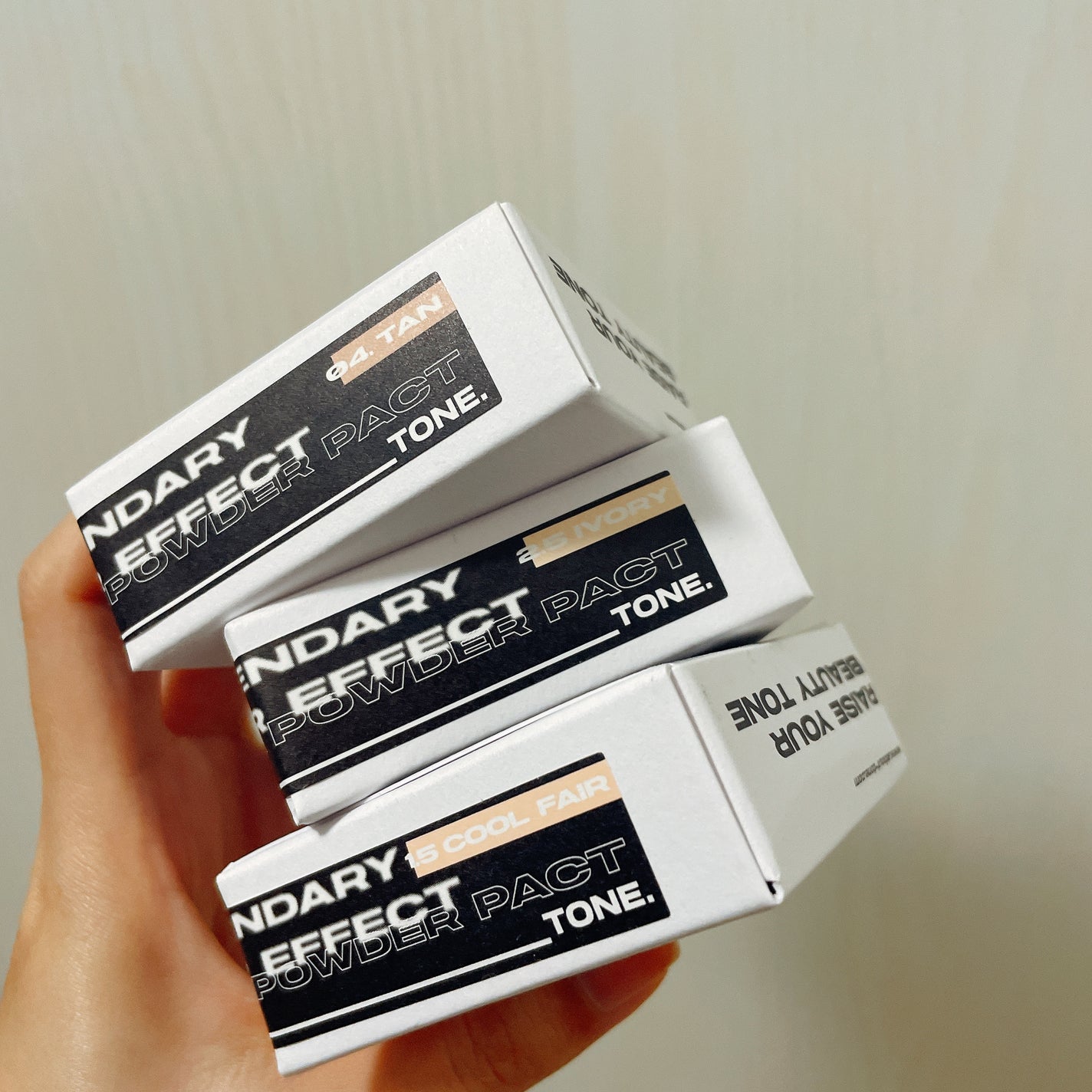 ブラーパウダーパクト/ABOUT TONE/プレストパウダーを使ったクチコミ(5枚目)