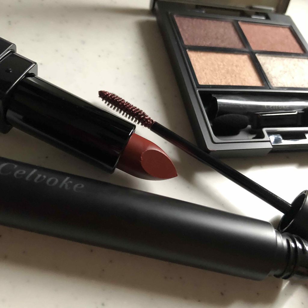 Celvoke ヴォランタリーベイシス アイパレットのクチコミ「昨日は年に一度の大決算
朝から1日中数字とにらめっこして
ました億単位のお金が動く動く😇
とり.....」（1枚目）