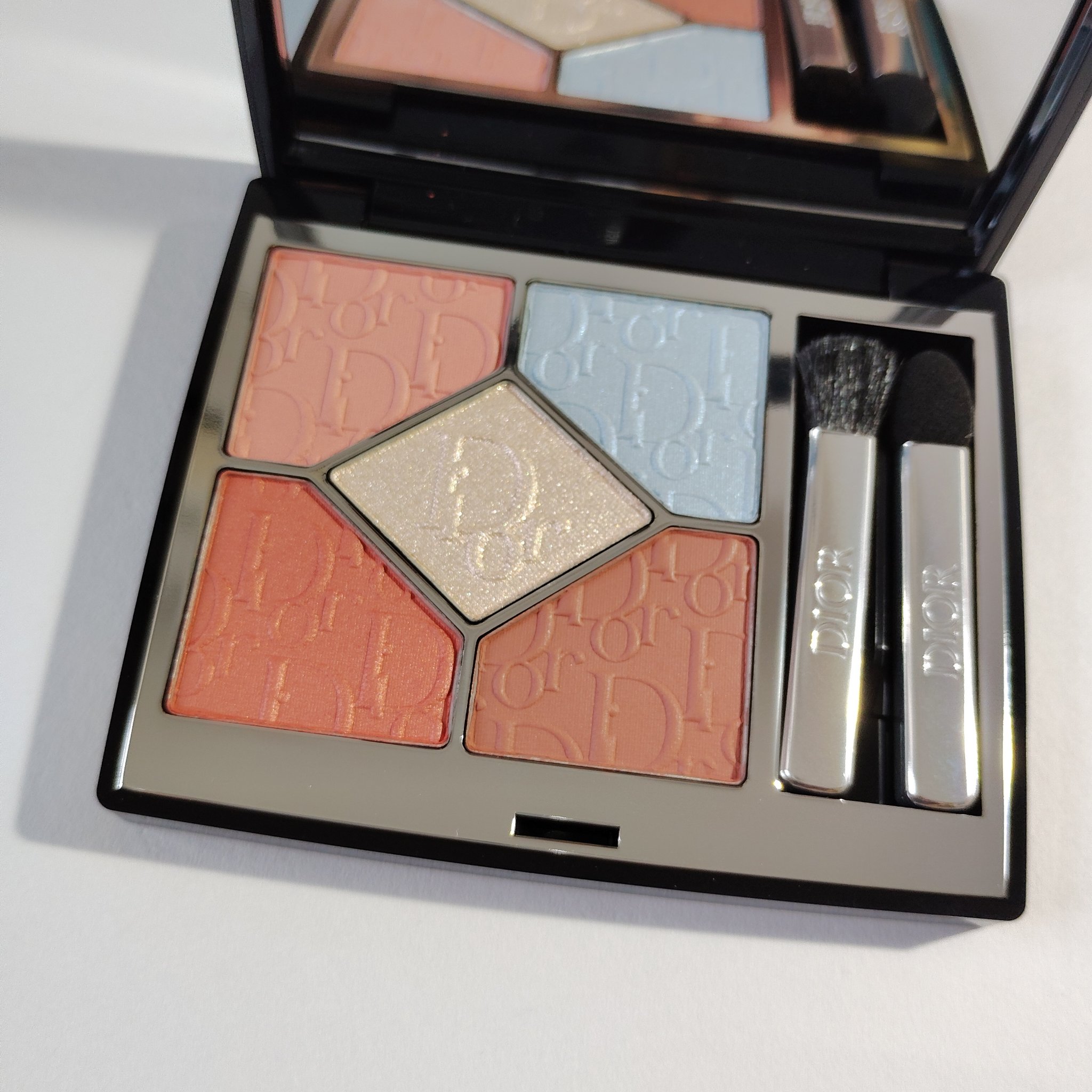 ディオールショウ サンク クルール/Dior/アイシャドウを使ったクチコミ（2枚目）