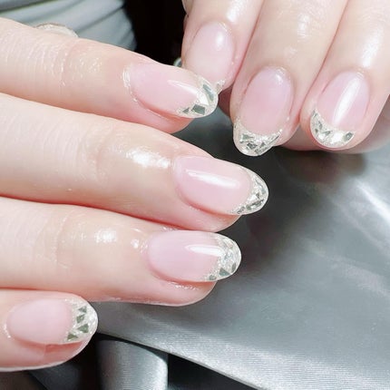 なかやまちえこ on LIPS 「ガラスフレンチ💅⠀⠀@saki___shimizu⠀@aby_..」(1枚目)