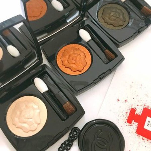 【40代必見】おすすめアイシャドウ20選&人気ブランド特集|選び方も解説!