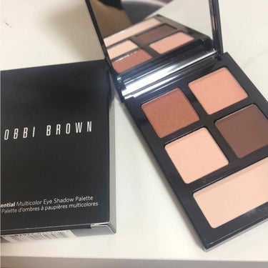 エッセンシャル マルチカラー アイシャドウパレット/BOBBI BROWN/アイシャドウパレットを使ったクチコミ（1枚目）