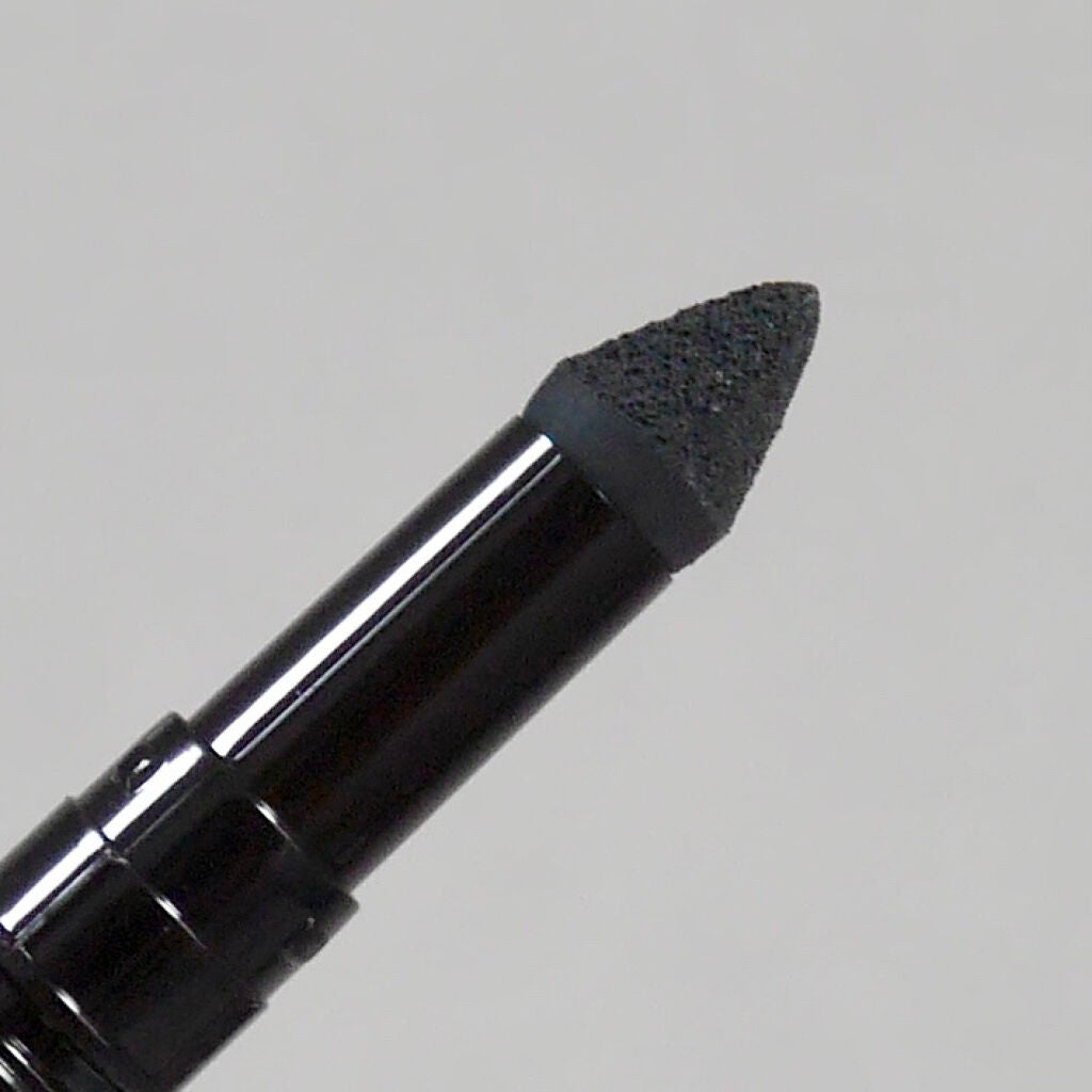 cos.rioca on LIPS 「ペンシルアイライナーって、絶対に滲む!という概念を変えたアイラ..」(3枚目)